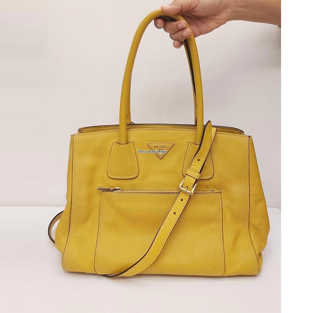 Dior Bobby medium brown bag Leather Cloth ref.465362 - Joli Closet
